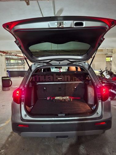 Bán xe Suzuki Vitara AT 2016 mầu ghi - nhập khẩu