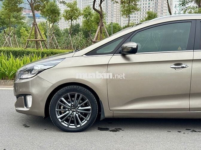 Kia Rondo 2.0 AT 2016