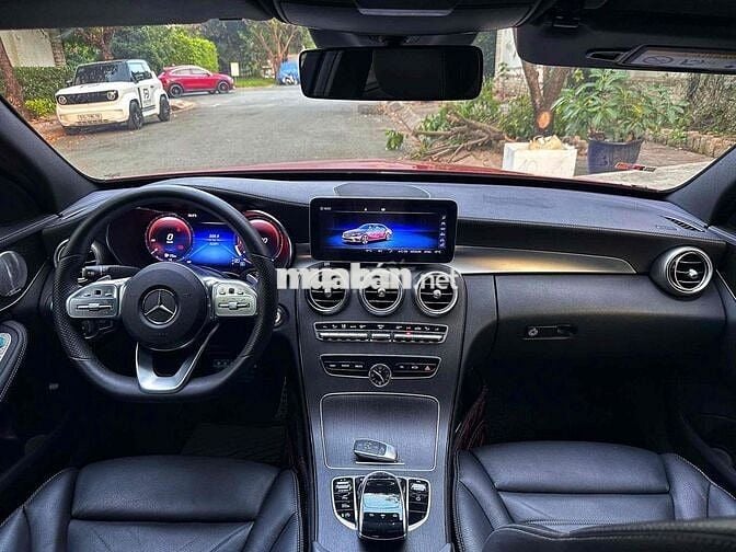 Mercedes-Benz C300 AMG 2019