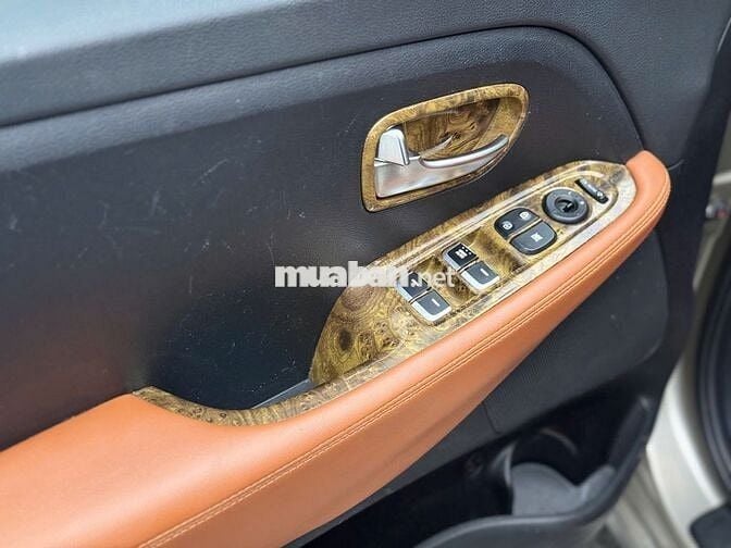 Kia Rondo 2.0 AT 2016