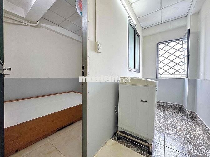 Căn Hộ 1 Phòng Ngủ 1 Phòng Bếp - Full NT Máy giặt riêng - Ngay ĐẦM SEN