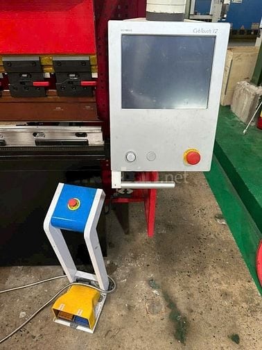 Máy chấn CNC 170T4000 Cybtouch12