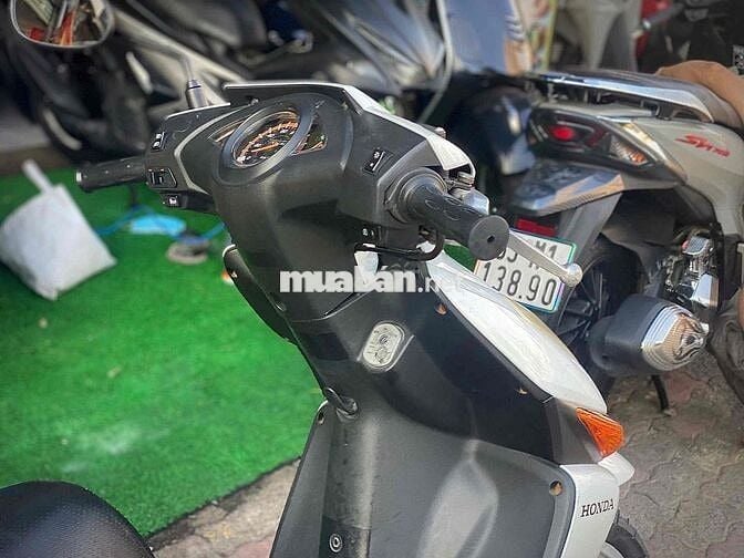 Honda Click Trắng Tự động Đã qua sử dụng