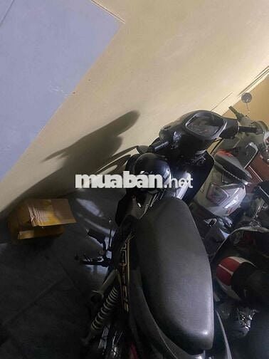 em cần bán xe wwave 110 .   mới chạy 2v biển 17 ạ