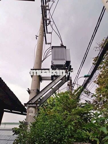 CHO  THUÊ  KHO  XƯỞNG ( 700 m2) XÃ  LÊ  MINH  XUÂN, BÌNH  CHÁNH