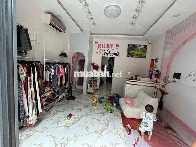 CHO THUÊ NHÀ HẺM XE HƠI CÁCH MẠNG THÁNG 8 , TÂN BÌNH  - 5X10M,TRÊT,LẦU