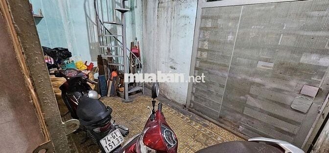 Phòng trọ lầu 1, lối đi riêng, hẻm xe hơi, free giữ xe, khu an ninh