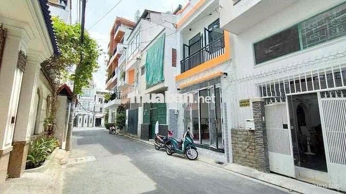 CHO THUÊ NHÀ HẺM XE HƠI CÁCH MẠNG THÁNG 8 , TÂN BÌNH  - 5X10M,TRÊT,LẦU