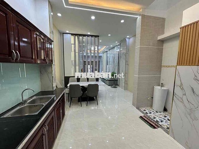 60M - 5,350 TỶ - NHÀ 3 LầU - TRUNG MỸ TÂY - TCH 17 - HXH