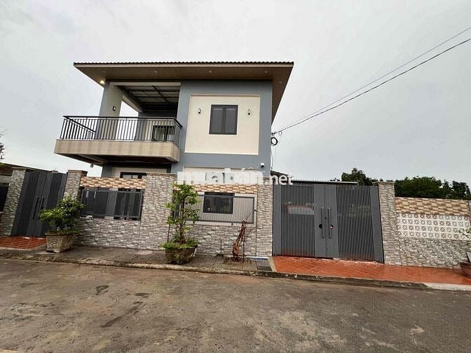 Bán nhà vườn ngay nút giao cao tốc Vũng Vằn đối diện KDC Goldcoast