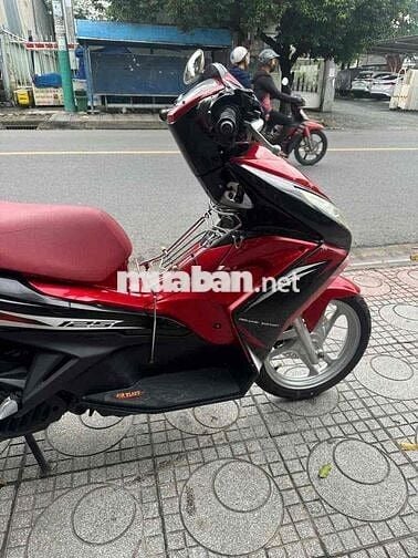 Honda Air Blade 125cc Đỏ đen ( ab mắt cú)