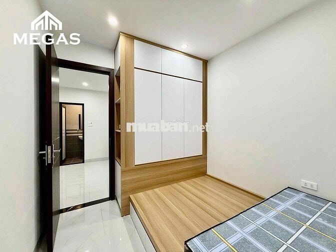 ccmn 1n1k mới tinh tại 197 lạc long quân. full đồ cơ bản