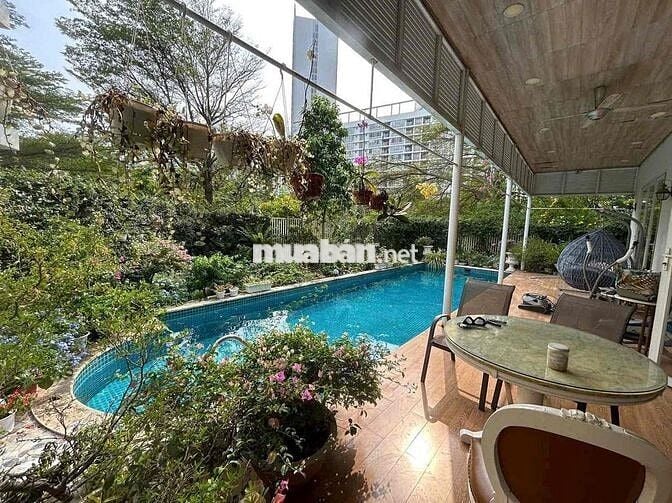 Cho thuê BT h.bơi , t.máy 6PN, 5WC,  300m2 tại The EverRich III, Q7