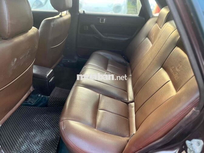 Toyota Camry 1987 2.0 MT - 100000 km