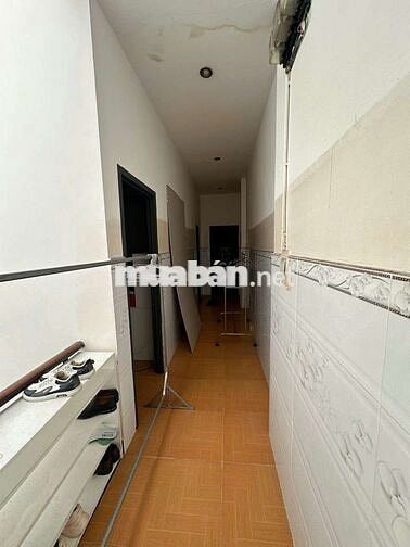 Nhà 2 tầng 4,7❌22 ngay chợ và nhà thờ Lạc Quang tiện ở và kd buôn bán