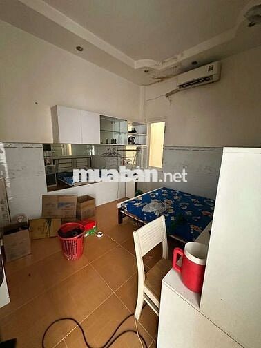 Nhà 2 tầng 4,7❌22 ngay chợ và nhà thờ Lạc Quang tiện ở và kd buôn bán