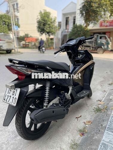 Honda Air Blade Đen Vàng đồng Đã sử dụng
