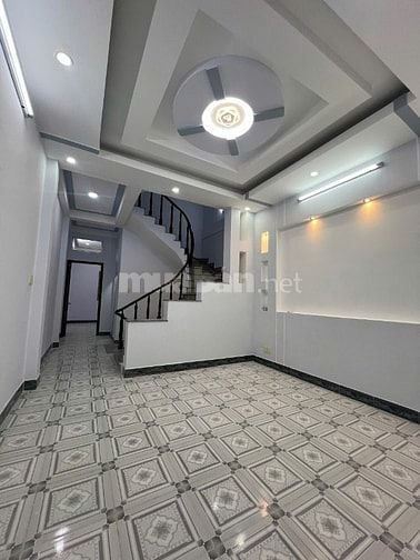 Nhà MT Đ. Số 54 khu Bình Phú 4x17m 3.5 tấm đối diện công viên