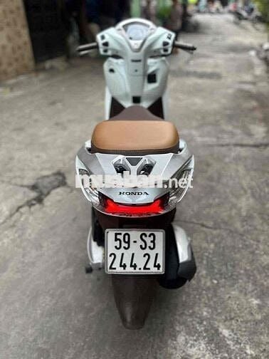 LEAD up 4v chất xe đúng cọp ae