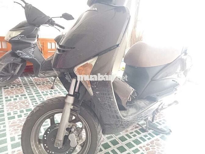 Honda SCR 110 màu Đen