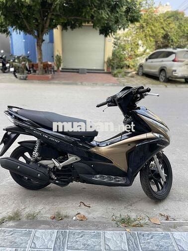 Honda Air Blade Đen Vàng đồng Đã sử dụng