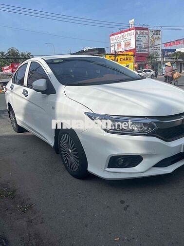 Honda City Trắng 5 chỗ Số sàn
