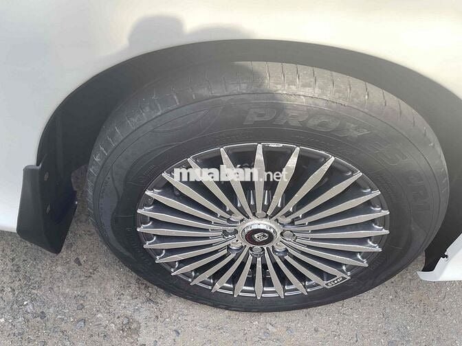 Honda City Trắng 5 chỗ Số sàn