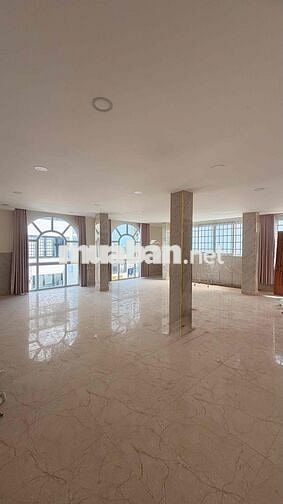 CHO THUÊ TÒA NHÀ MẶT TIỀN NGUYỄN LÂM, PHƯỜNG 6, QUẬN 10 – THANG MÁY, D