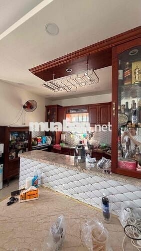 CHO THUÊ TÒA NHÀ MẶT TIỀN NGUYỄN LÂM, PHƯỜNG 6, QUẬN 10 – THANG MÁY, D