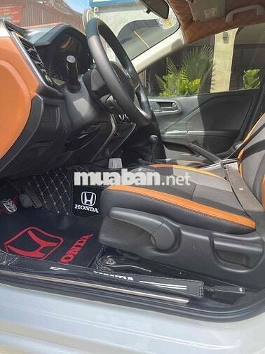 Honda City Trắng 5 chỗ Số sàn