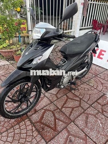 Axelo đk 2018 xe đẹp mây zin biển 69