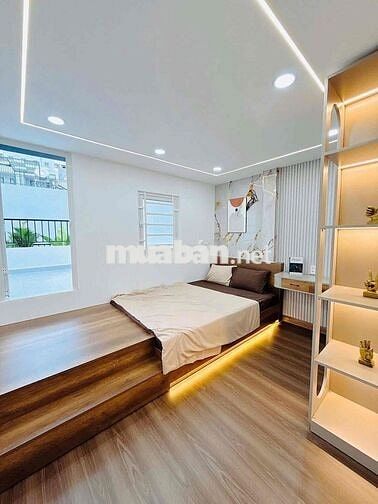 BÁN NHÀ MỚI XÂY CĂN GÓC 2 MẶT TIỀN GẦN CÔNG VIÊN GIA ĐỊNH