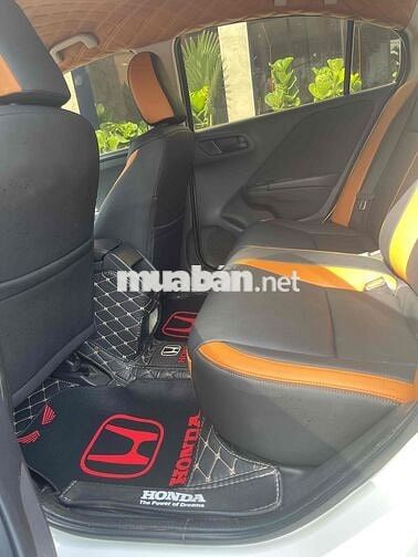 Honda City Trắng 5 chỗ Số sàn