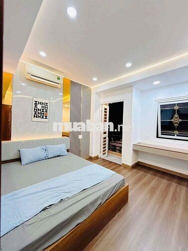 BÁN NHÀ MỚI XÂY CĂN GÓC 2 MẶT TIỀN GẦN CÔNG VIÊN GIA ĐỊNH