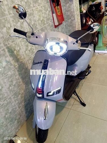 Vespa 2024 50cc tay ga màu Beige