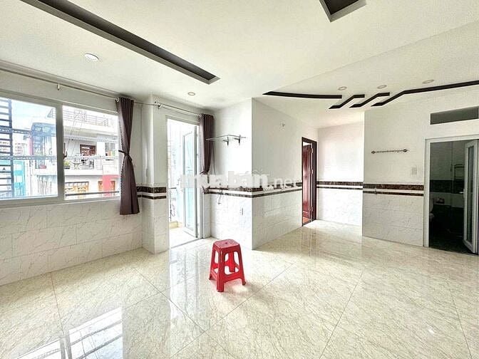 2 PHÒNG NGỦ 2 NHÀ VỆ SINH FULL NỘI THẤT CÓ SẴN MÁY LẠNH NGAY EMART PHI