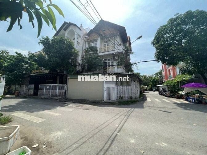 BIỆT THỰ 3 TẦNG KHU DÂN CƯ BÌNH HƯNG - 12*16 - LIỀN KỀ BẾN XE QUẬN 8