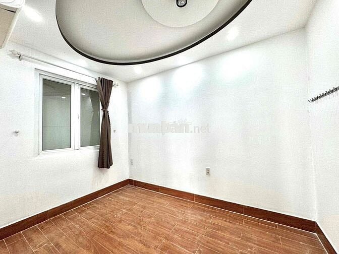 2 PHÒNG NGỦ 2 NHÀ VỆ SINH FULL NỘI THẤT CÓ SẴN MÁY LẠNH NGAY EMART PHI