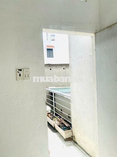 Phòng trọ sau công viên phần mềm Quang Trung - hẻm đường Đông Bắc