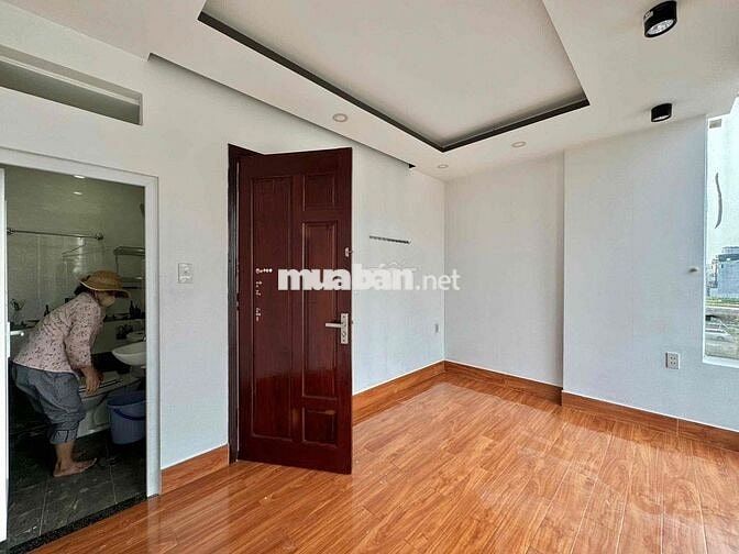 2 PHÒNG NGỦ 2 NHÀ VỆ SINH FULL NỘI THẤT CÓ SẴN MÁY LẠNH NGAY EMART PHI