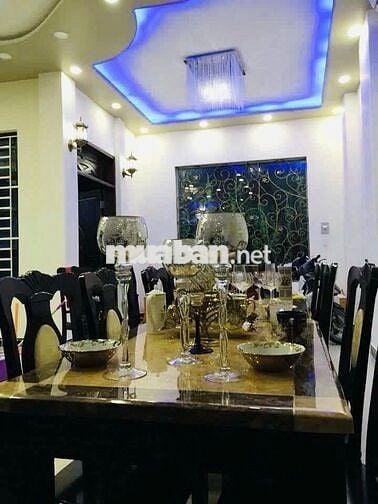 BIỆT THỰ 4 TẦNG 180M2 - CĂN GÓC 2 MẶT TIỀN - KẾ BÊN BẾN XE QUẬN 8