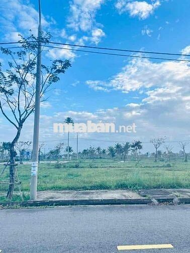 Bán lô đất biệt thự Đầm Sen Nam Hoà Xuân 150m2 giá 7,5 tỷ