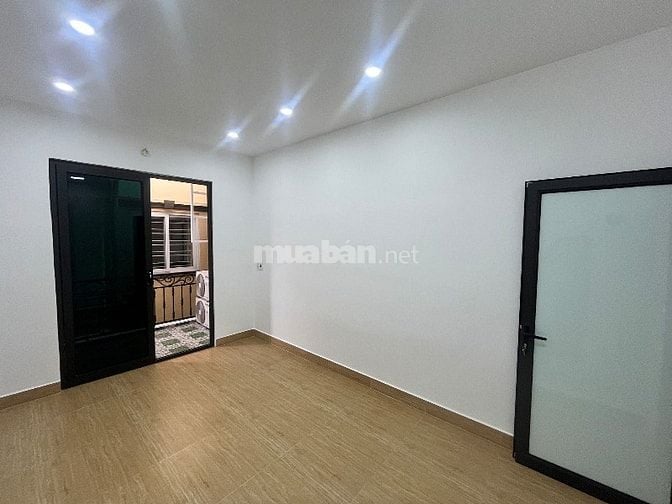 Bán Gấp!!! Xã Đàn, 25m2 không có căn 2, chỉ hơn 7đ