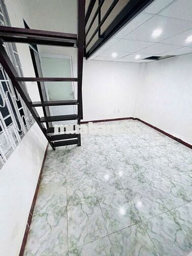 CHÍNH CHỦ CHO THUÊ PHÒNG MÁY LẠNH, TỦ LẠNH-TÁCH BẾP, BAN CÔNG MÁT MẺ