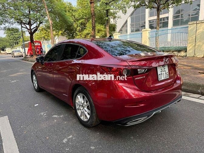 Mazda 3 2016 1.5 AT