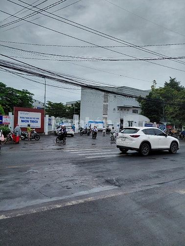 Mặt tiền Trần Văn Trà 19 triệu/m2; mặt tiền Hẻm ô tô Hùng vương 6triệu