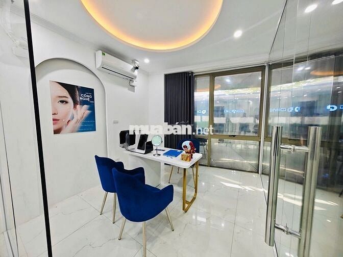 Cho thuê văn phòng Thái Hà 80m2 12tr view kính thoáng đẹp