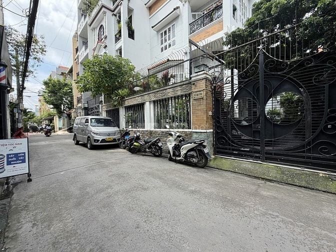 Chính chủ bán nhà MT Lê Lai Q.Tân Bình - 4,6m/4,8m x 14m - chỉ 11,8 tỷ