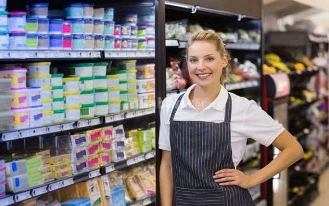 SẮP ĐẾN GIÁNG SINH VÀ TẾT CỬA HÀNG CẦN TUYỂN GẤP 