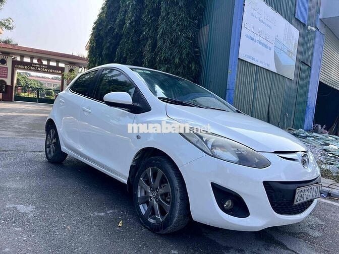 Mazda 2 2011 Trắng 160000 km